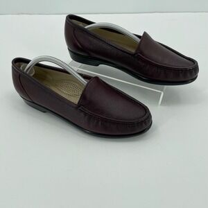 SAS Tripad Women's Burgundy Loafers Sz. 8M Leather Comfort Moccasin